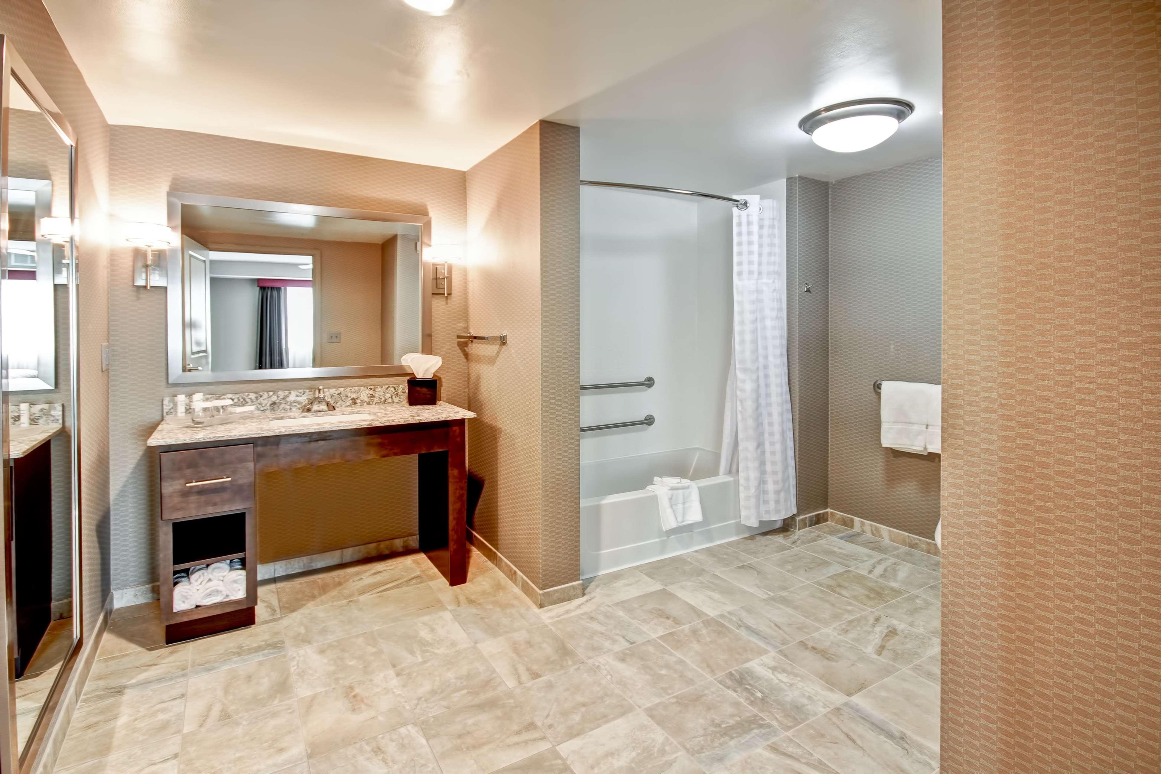 Homewood Suites By Hilton Bridgewater/Branchburg Bagian luar foto